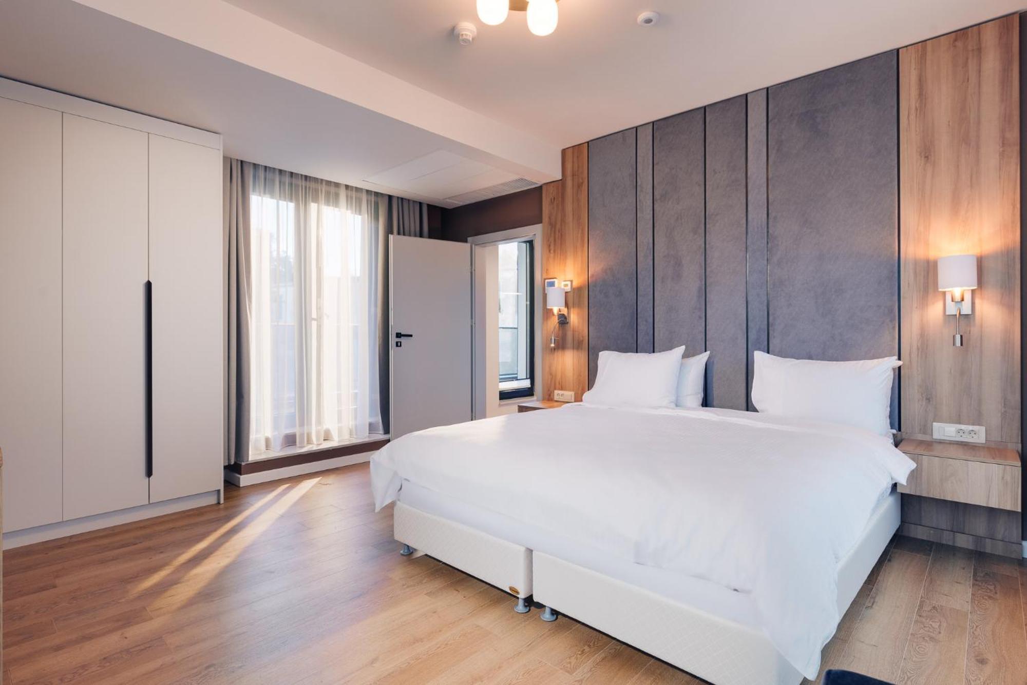 Syndicate Lodging Aparthotel คลูจ-นาโปกา ภายนอก รูปภาพ